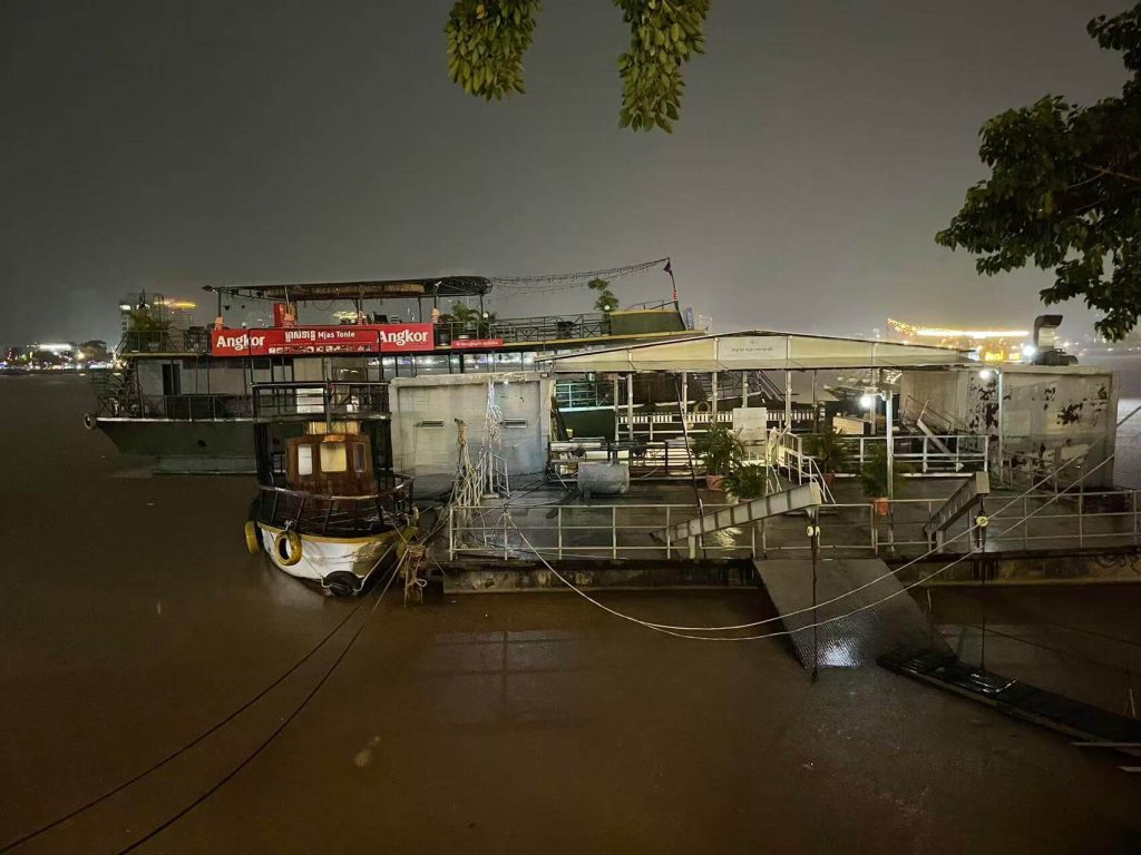 Night view of the Mekong River in Phnom Penh