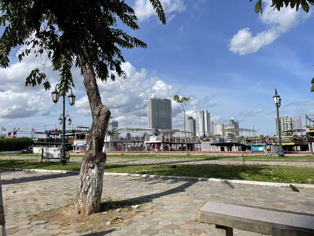 Phnom Penh riverside view near Tonle Sap, showing daily city life in Cambodia